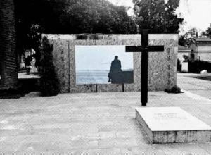 El derecho a ejercer la violencia. Un mar en la tumba de Jaime Guzmán